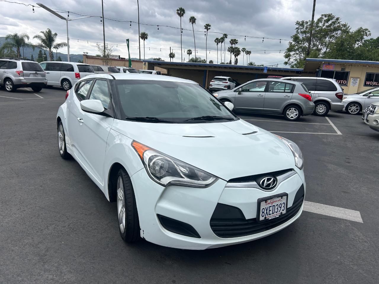 Hyundai Veloster Base 6MT 2015