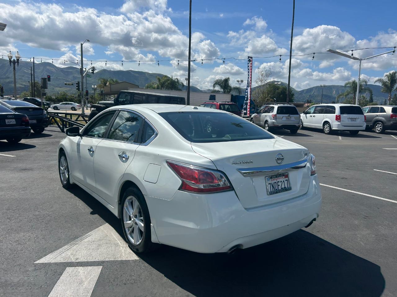 Nissan Altima 4dr Sdn I4 2.5 SV 2015
