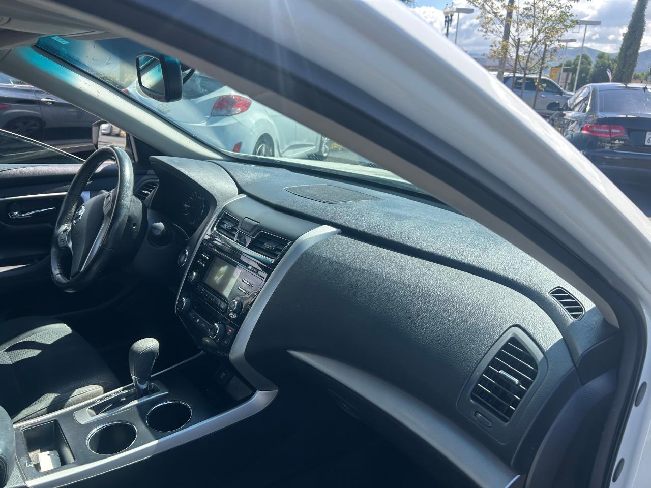 Nissan Altima 4dr Sdn I4 2.5 SV 2015