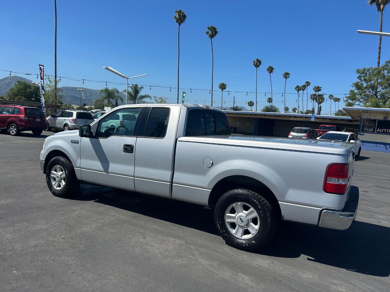 Ford F-150 Supercab 145" Lariat 2004