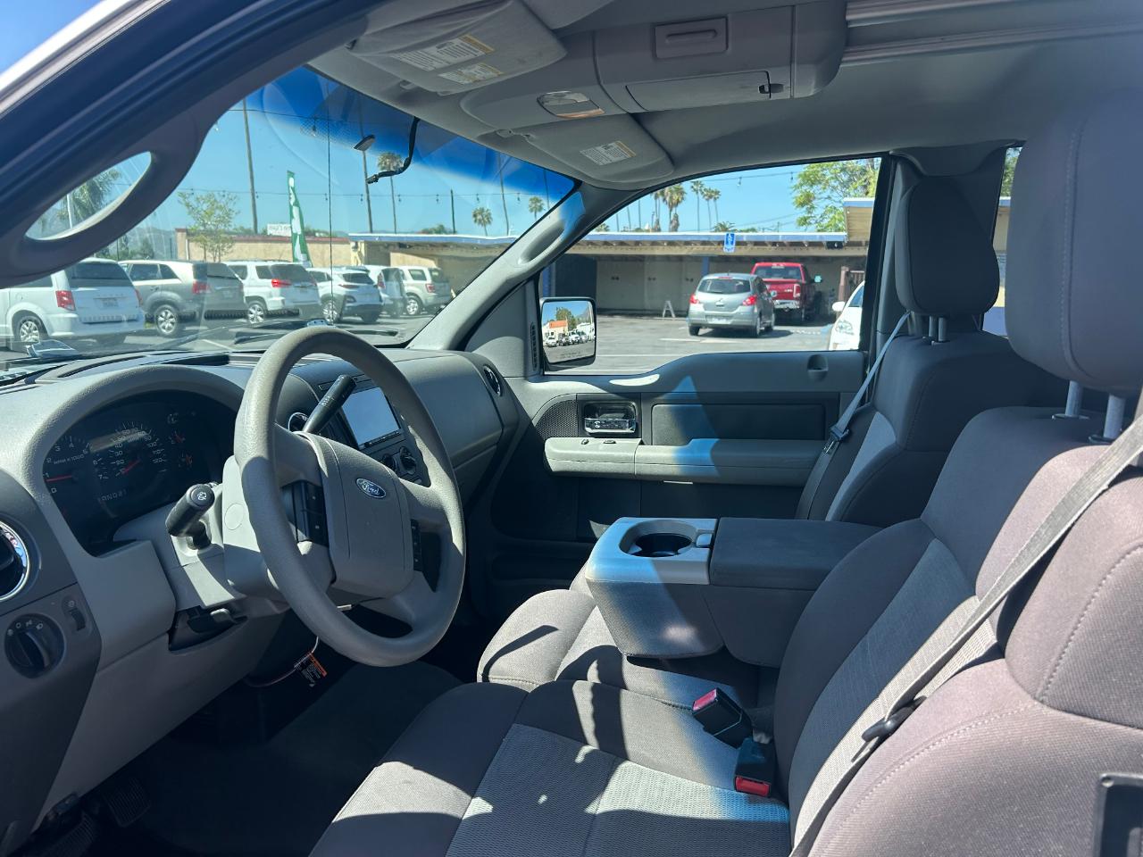 Ford F-150 Supercab 145" Lariat 2004