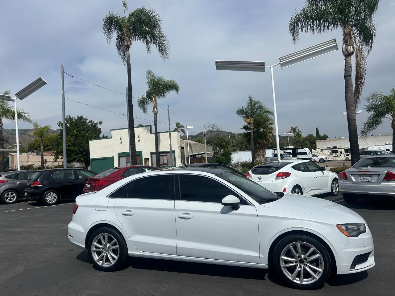 Audi A3 4dr Sdn FWD 2.0 TDI Premium 2015