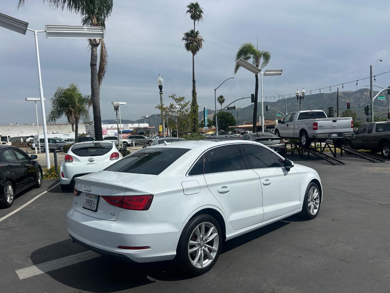 Audi A3 4dr Sdn FWD 2.0 TDI Premium 2015