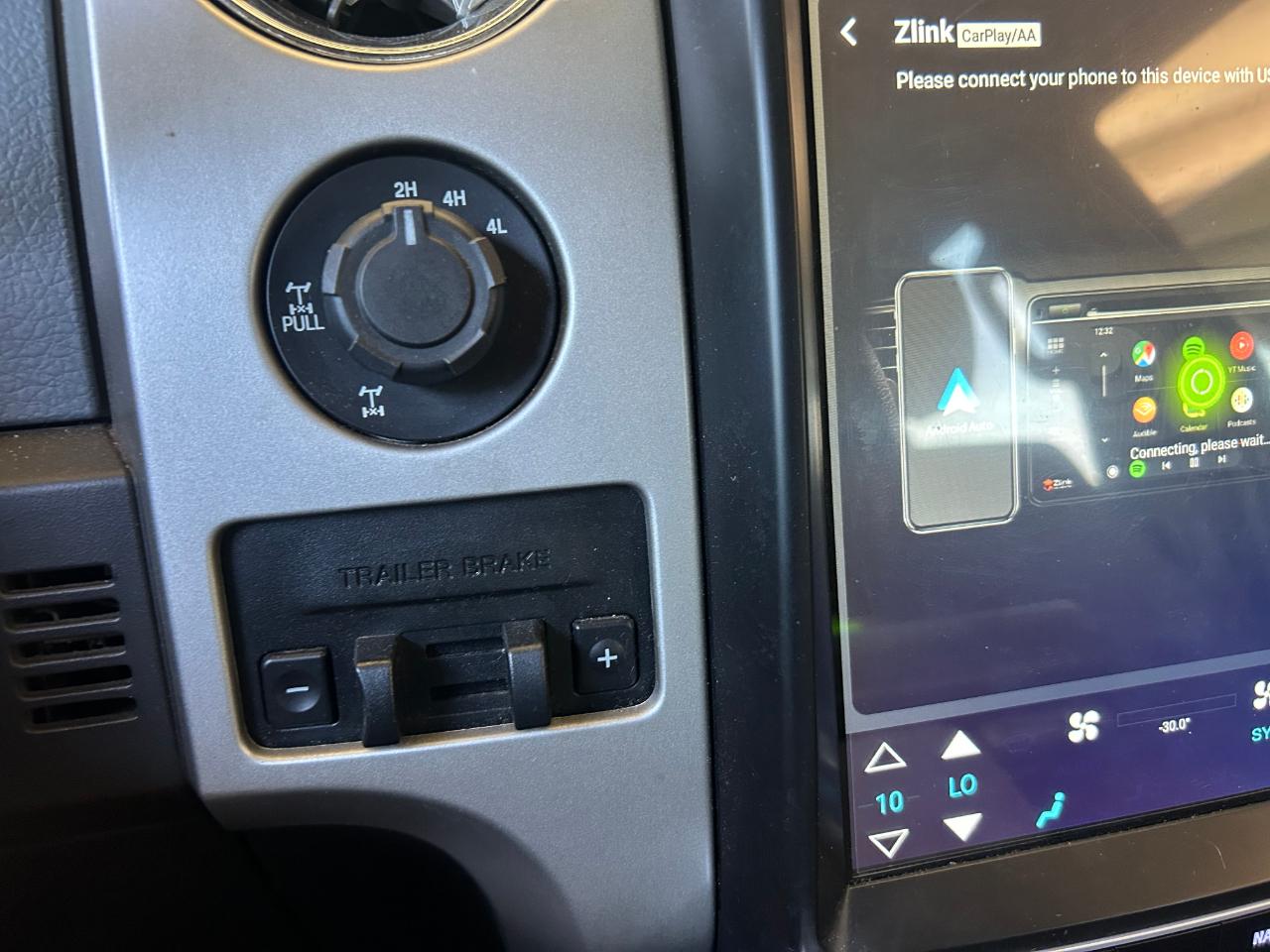 Ford F-150 4WD SuperCrew 145" King Ranch 2014