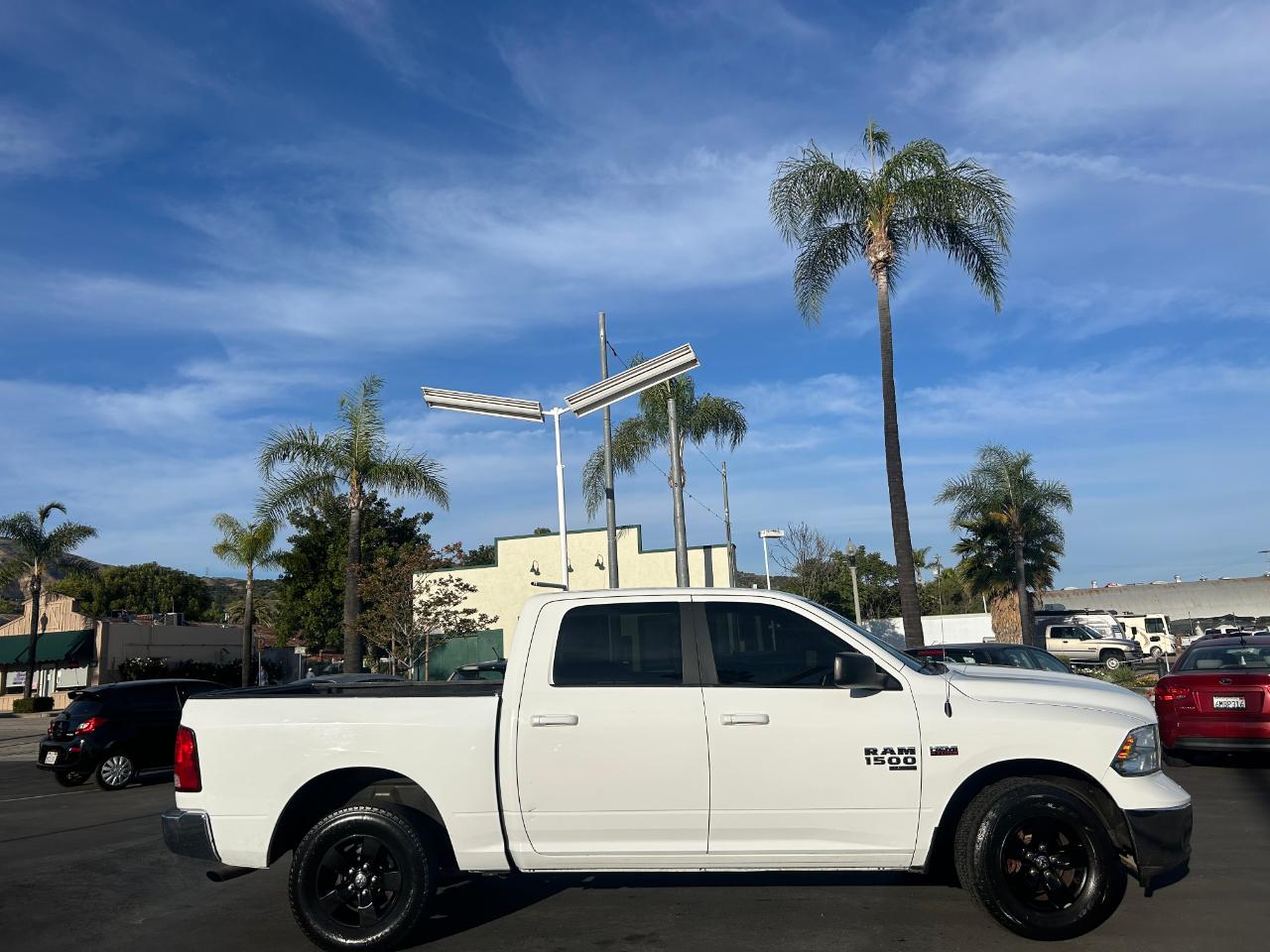 RAM 1500 Classic SLT 4x4 Crew Cab 5'7" Box 2019