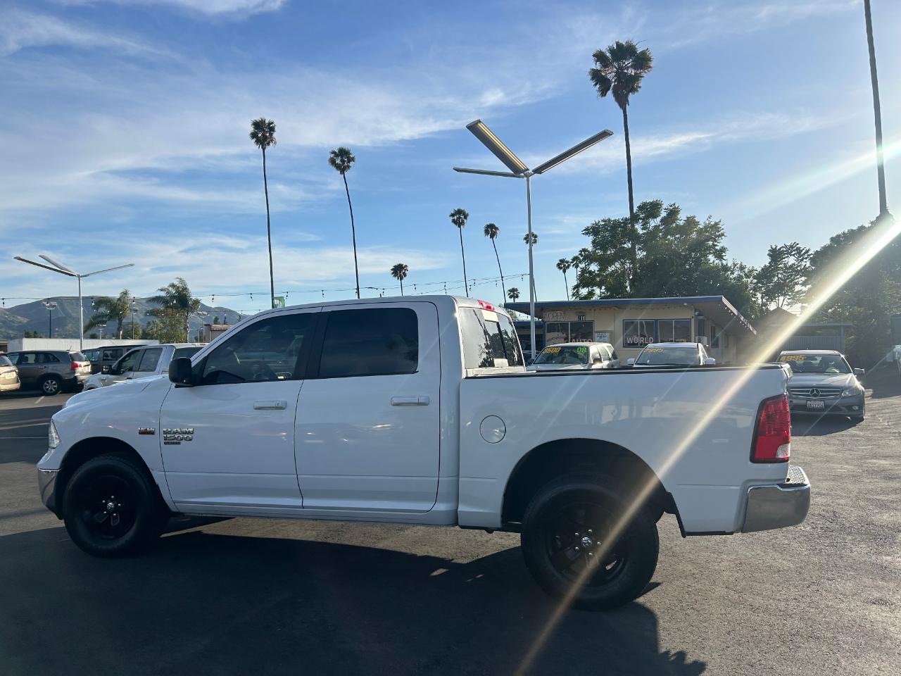 RAM 1500 Classic SLT 4x4 Crew Cab 5'7" Box 2019