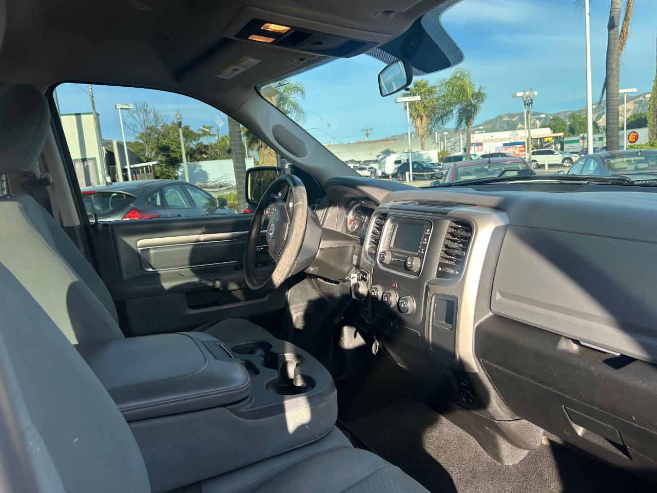 RAM 1500 Classic SLT 4x4 Crew Cab 5'7" Box 2019