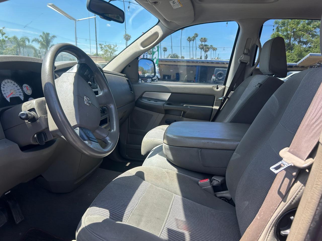 Dodge Ram 1500 4WD Quad Cab 140.5" SLT 2007