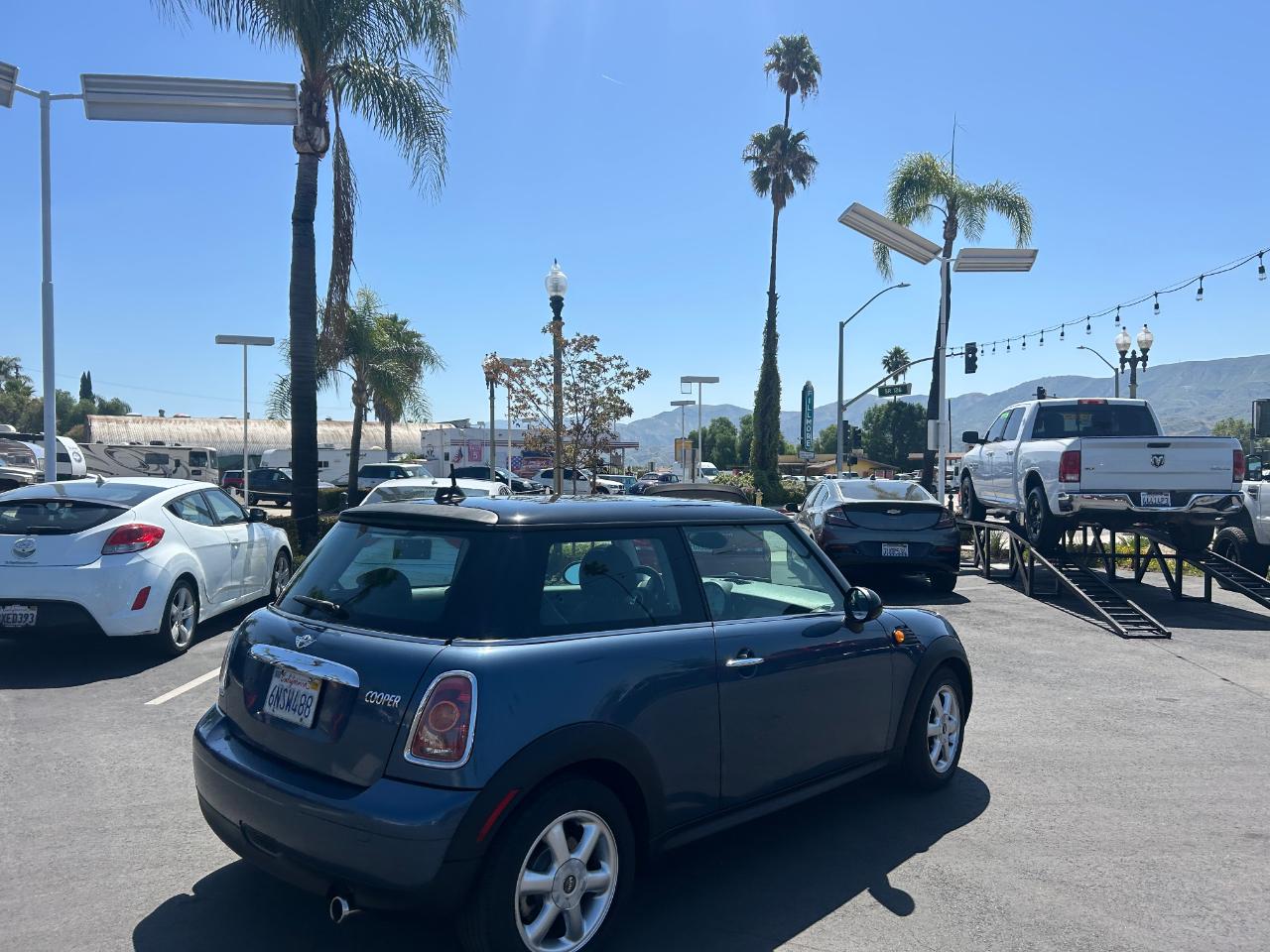 MINI Cooper Hardtop 2dr Cpe 2010