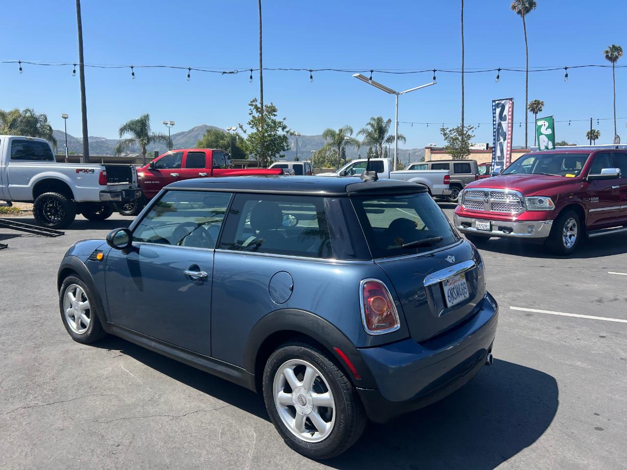 MINI Cooper Hardtop 2dr Cpe 2010