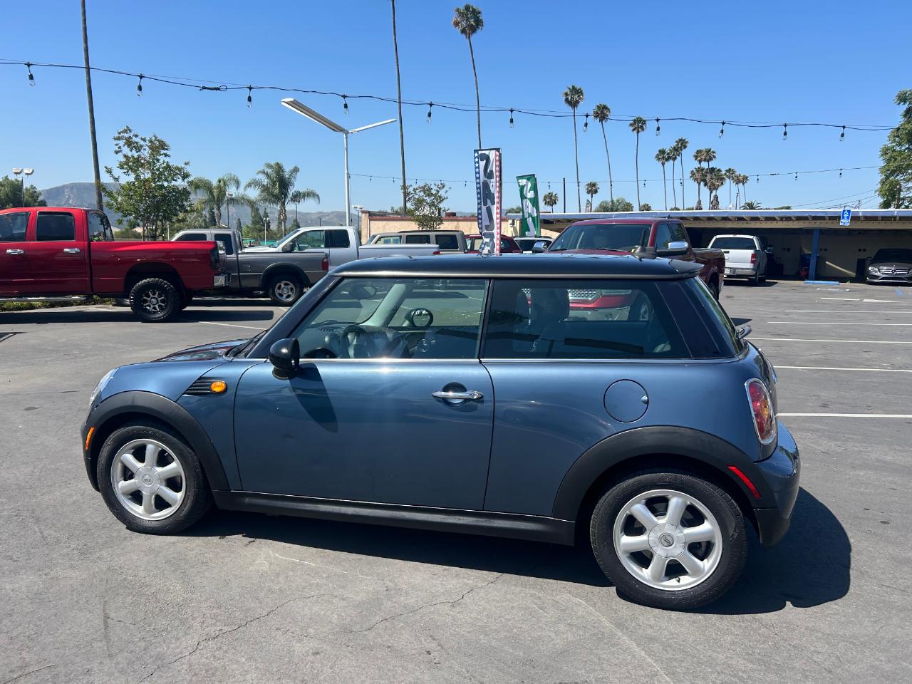 MINI Cooper Hardtop 2dr Cpe 2010