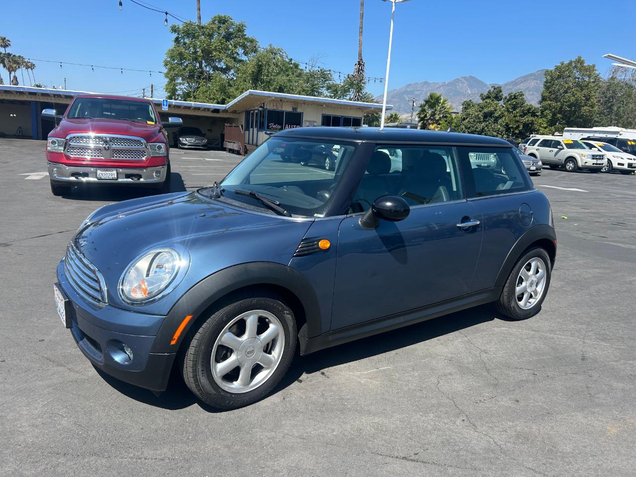 MINI Cooper Hardtop 2dr Cpe 2010