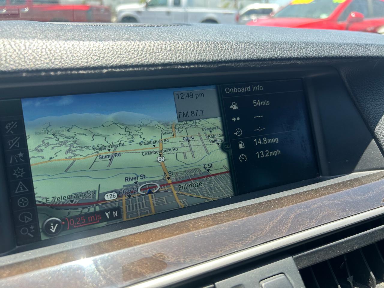 BMW 5 Series 4dr Sdn 528i RWD 2011