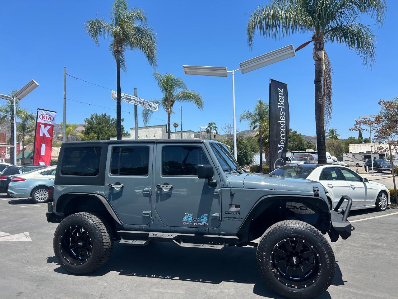 Jeep Wrangler Unlimited 4WD 4dr Sport 2014