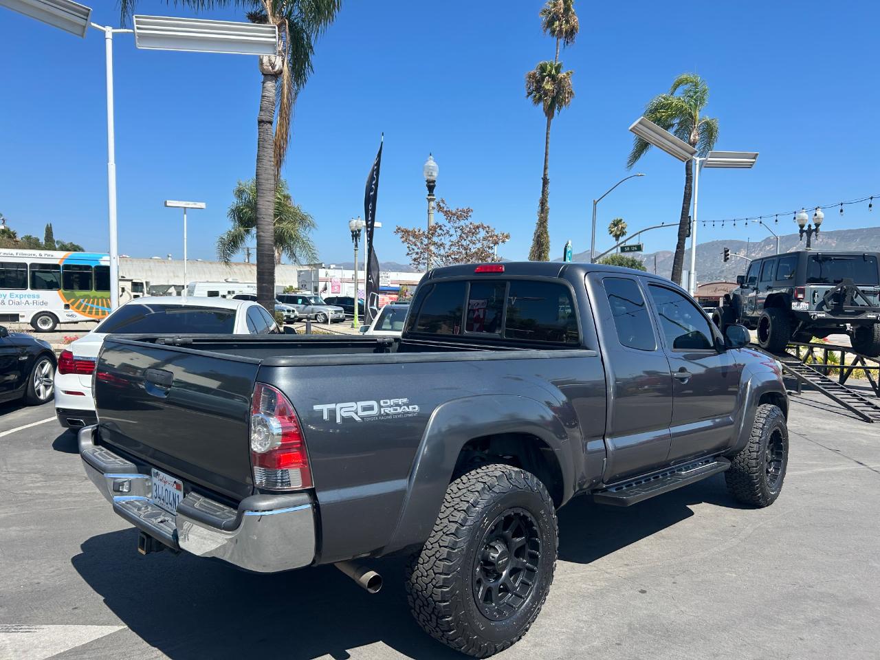Toyota Tacoma 2WD Access Cab V6 AT PreRunner (Natl) 2013