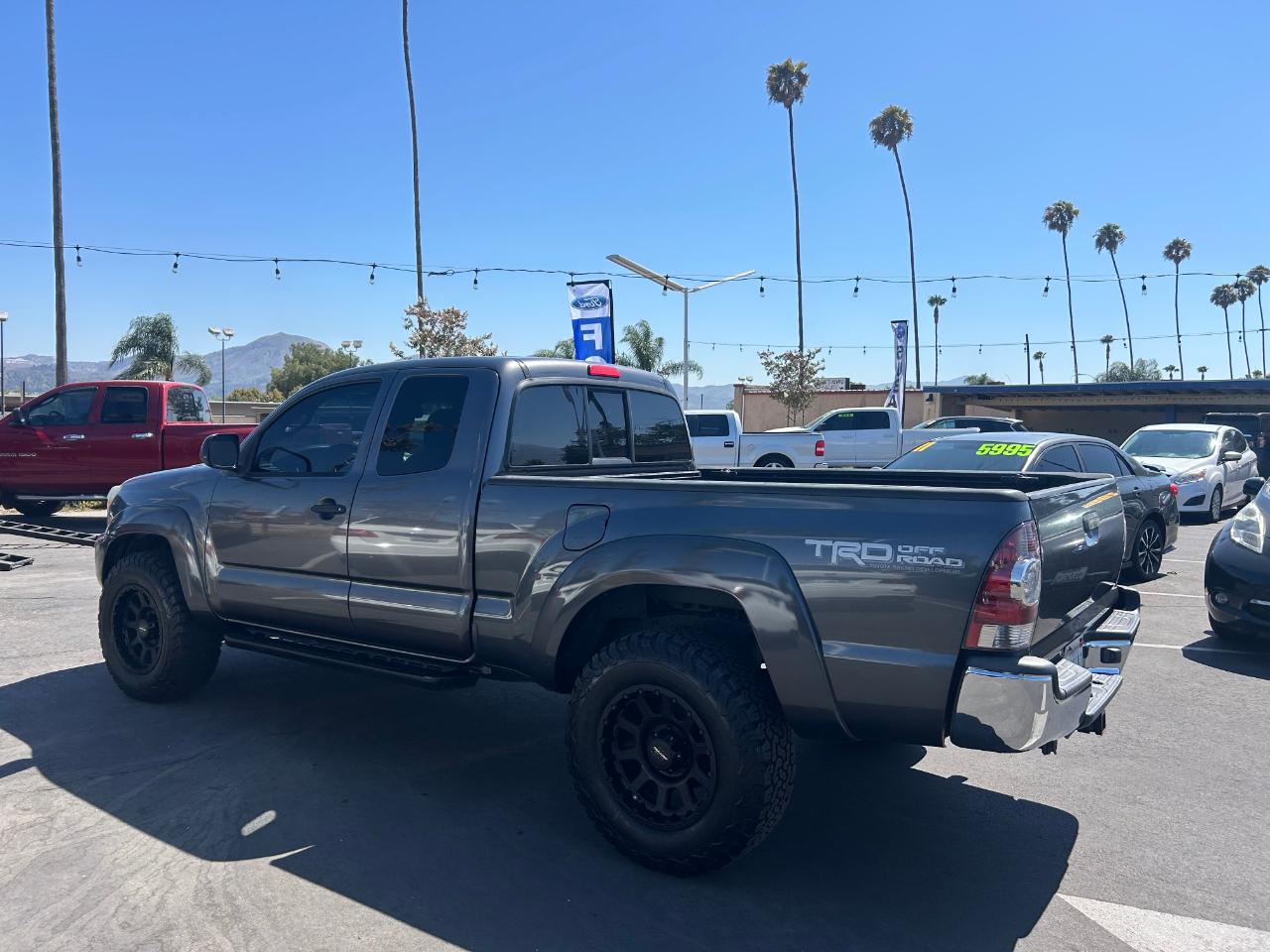 Toyota Tacoma 2WD Access Cab V6 AT PreRunner (Natl) 2013