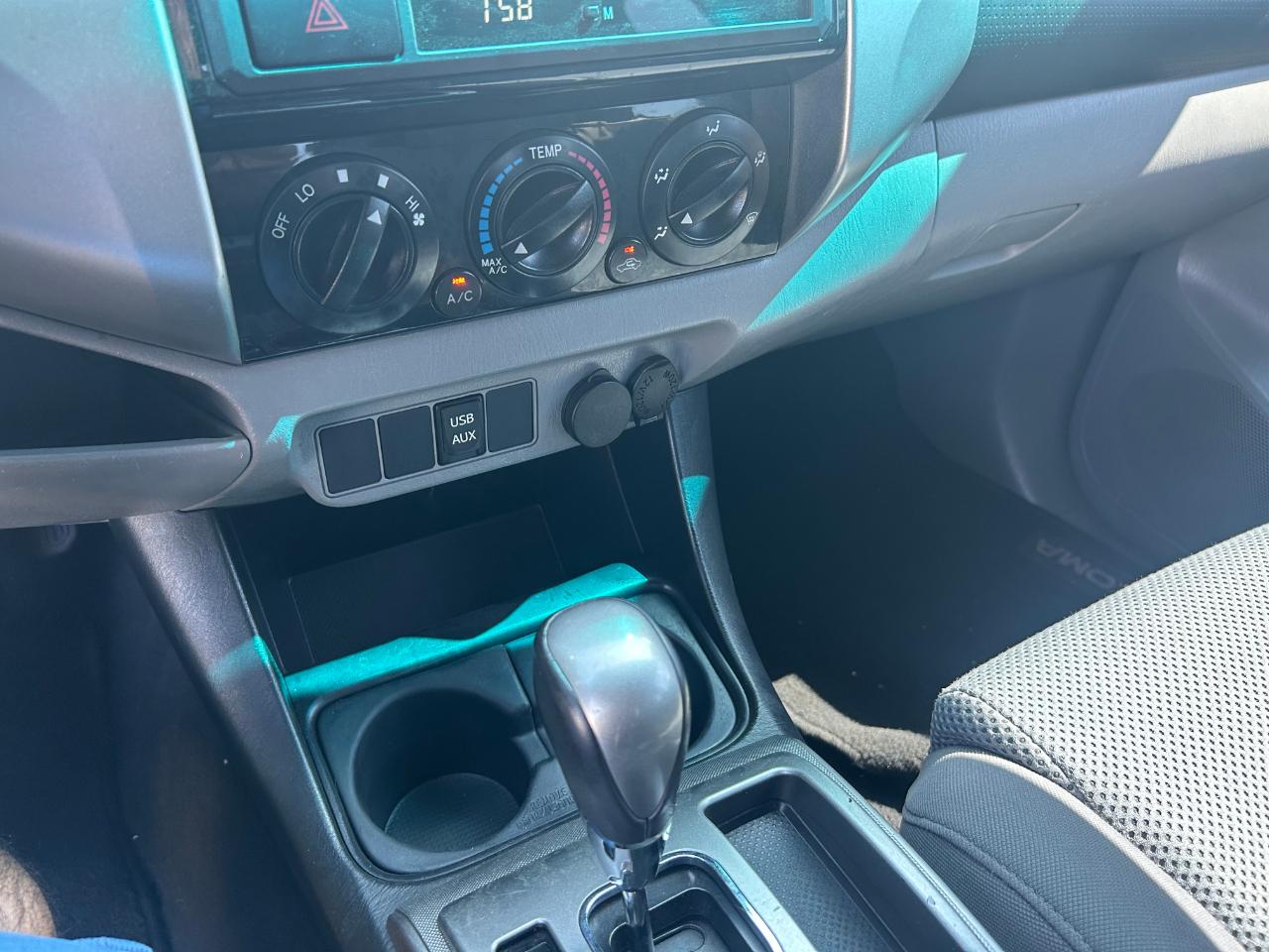 Toyota Tacoma 2WD Access Cab V6 AT PreRunner (Natl) 2013