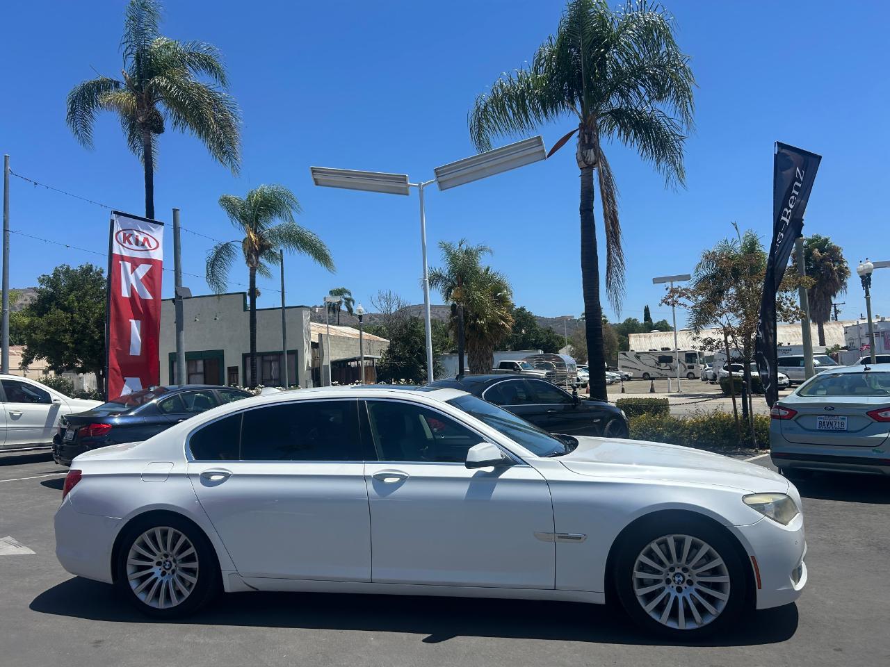 BMW 7-Series 750Li 2012