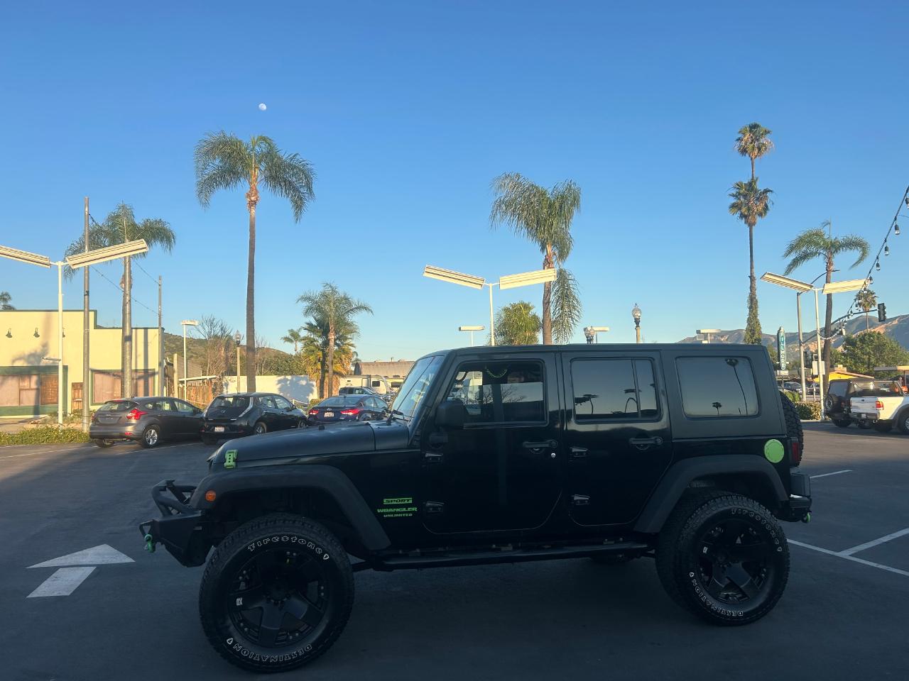 Jeep Wrangler Unlimited Sport RWD 2010
