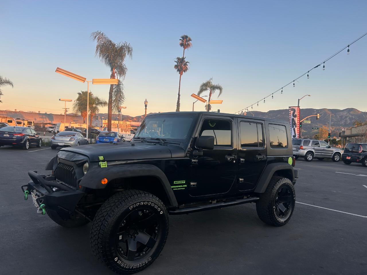 Jeep Wrangler Unlimited Sport RWD 2010