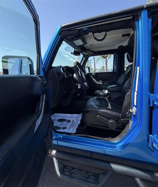 Jeep Wrangler Unlimited Sport 4WD 2014