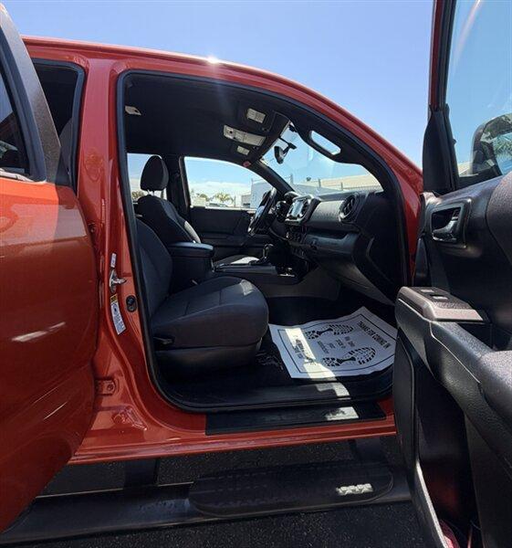 Toyota Tacoma SR5 Double Cab Super Long Bed V6 6AT 2WD 2016