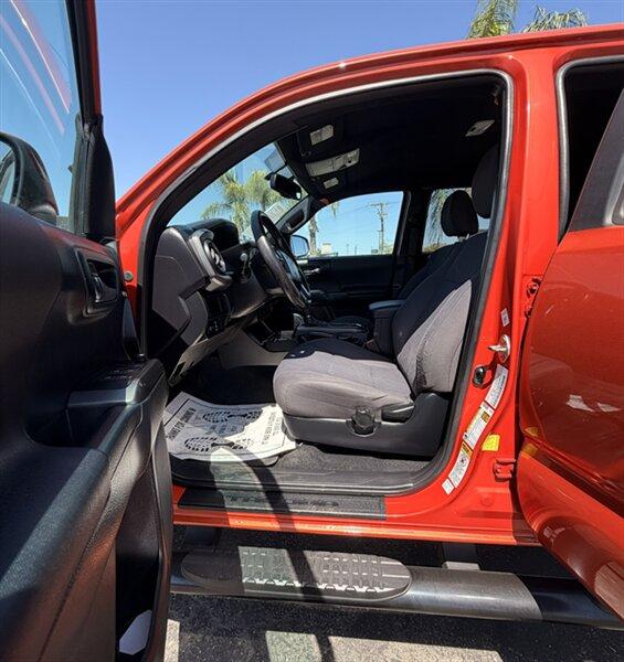 Toyota Tacoma SR5 Double Cab Super Long Bed V6 6AT 2WD 2016