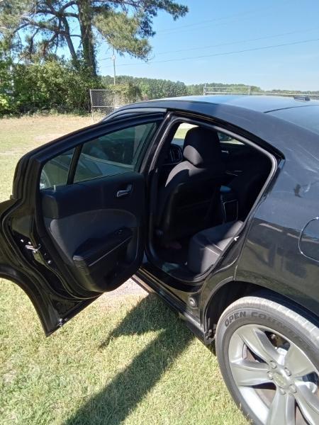 Dodge Charger SE 2015