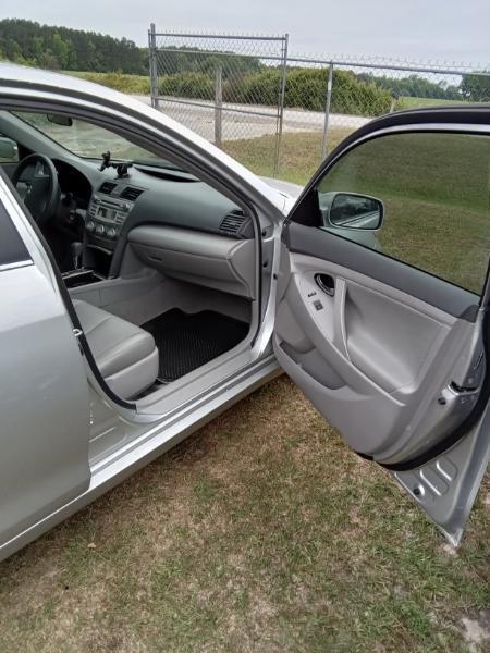 Toyota Camry SE 6-Spd AT 2010