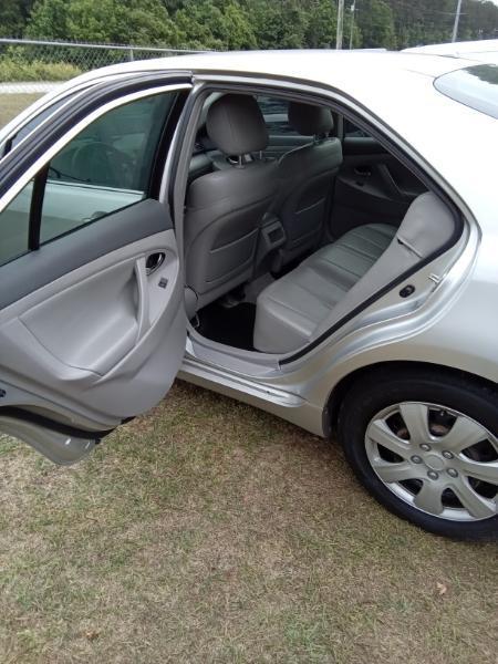 Toyota Camry SE 6-Spd AT 2010