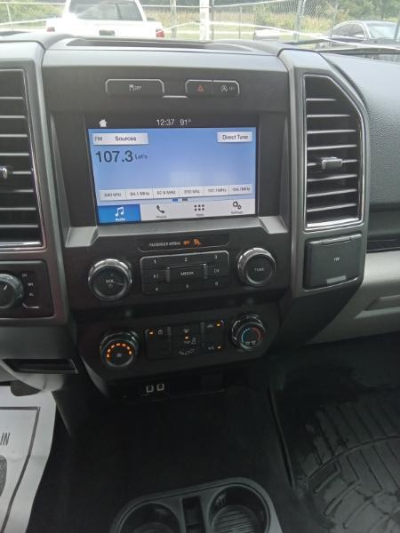 Ford F-150 4WD Reg Cab 141" XL 2019