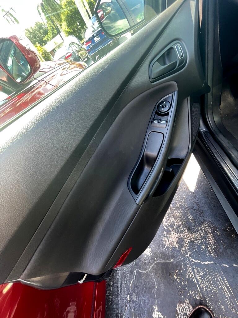 Ford Focus  2015 Ford Focus  2015