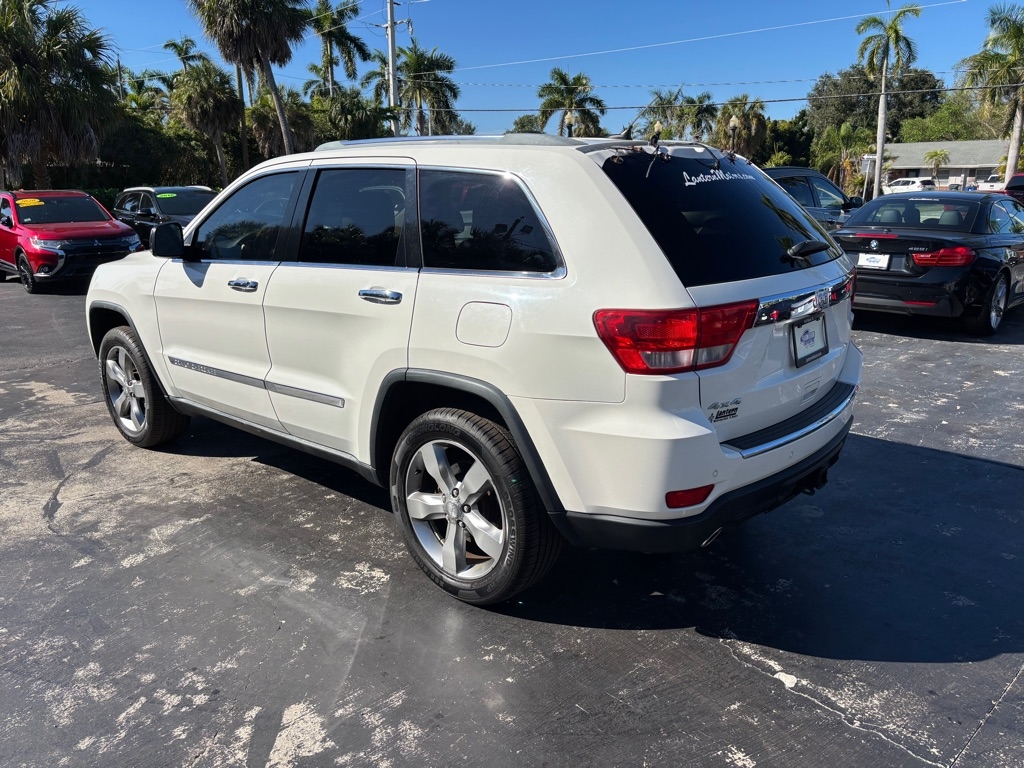 Jeep Grand Cherokee  2011