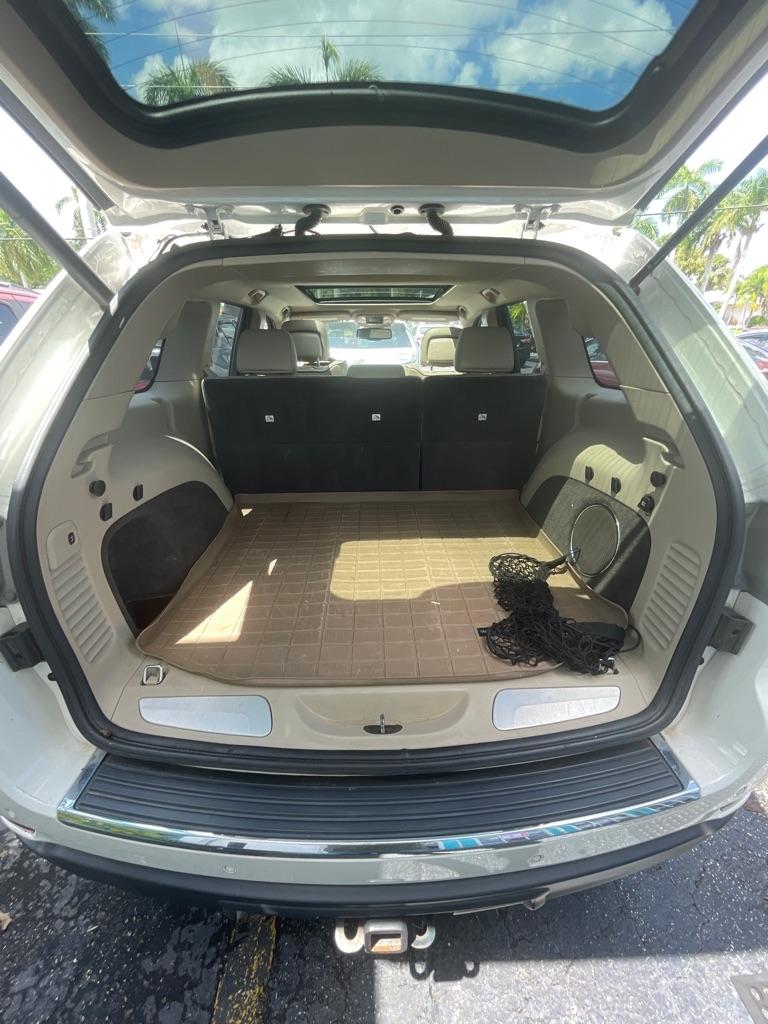 Jeep Grand Cherokee  2011