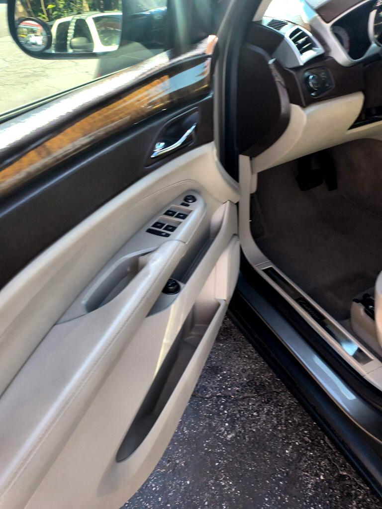 Cadillac SRX  2011