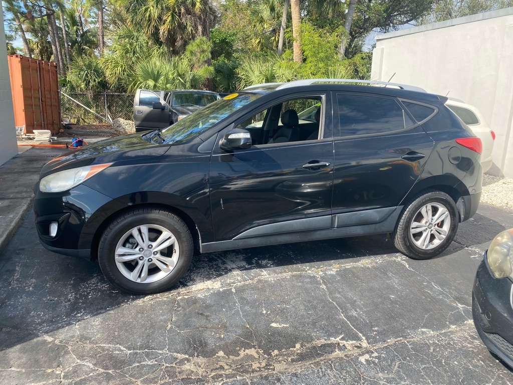 Hyundai Tucson  2013 Hyundai Tucson  2013