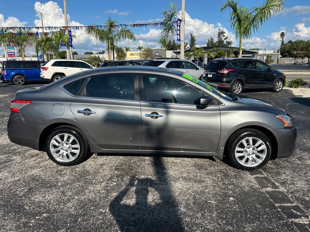 2015 Nissan Sentra S photo 2