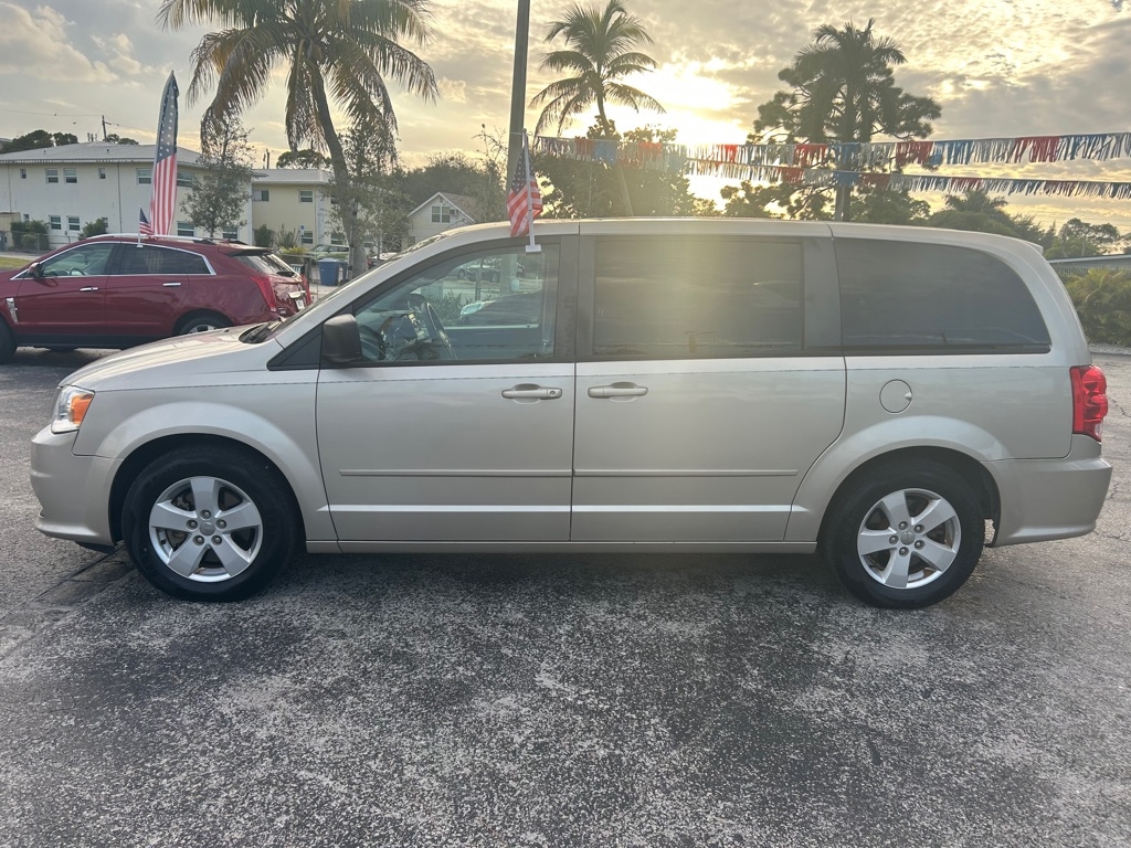2013 Dodge Grand Caravan SE photo 4