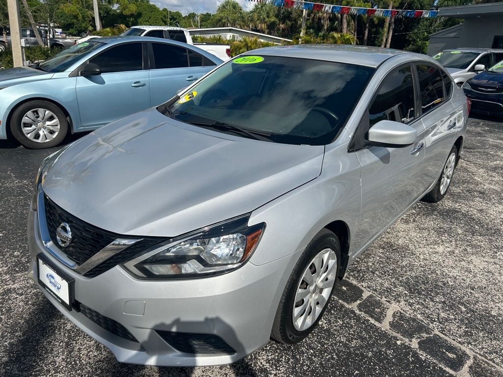 2016 Nissan Sentra S photo 3
