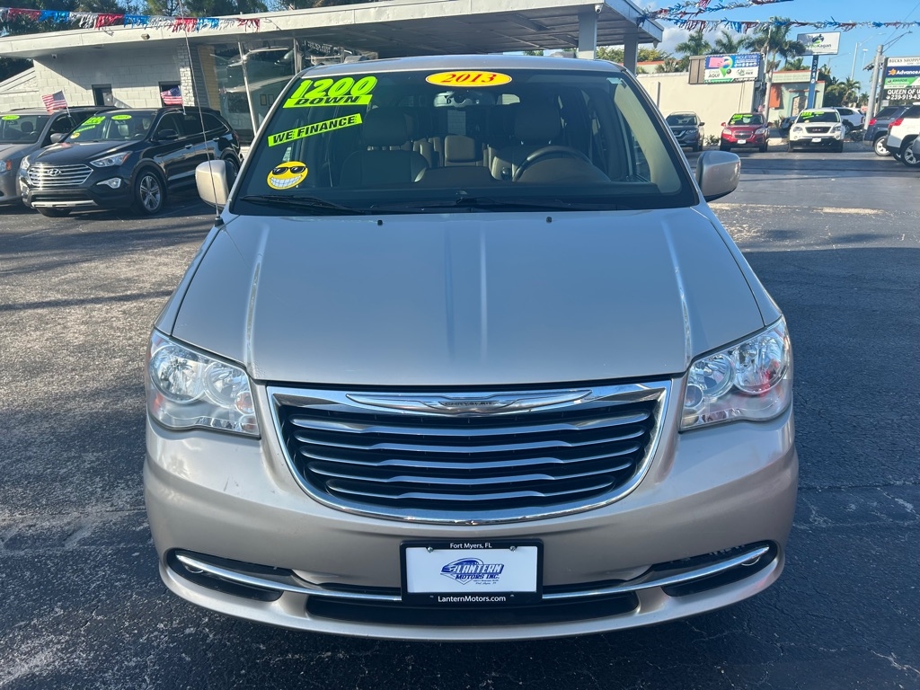 Chrysler Town & Country  2013