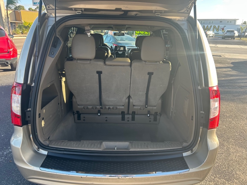 Chrysler Town & Country  2013