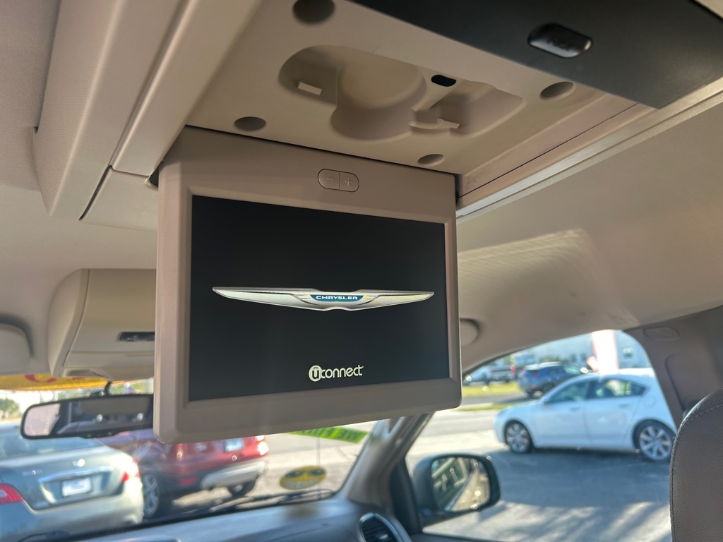 Chrysler Town & Country  2013