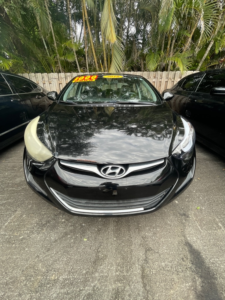 Hyundai Elantra  2016