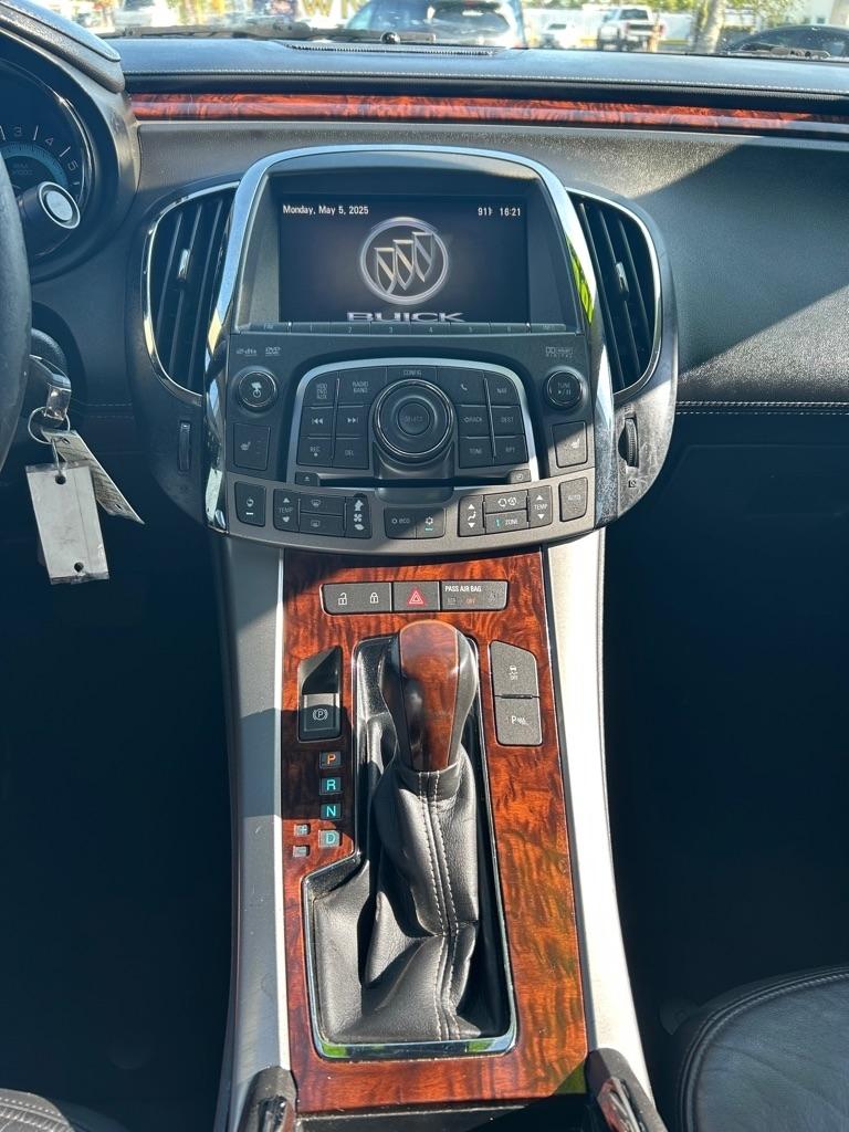 Buick LaCrosse  2012