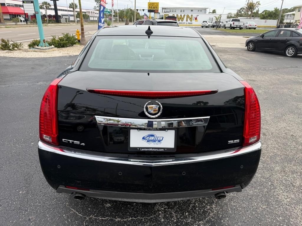 Cadillac CTS  2011