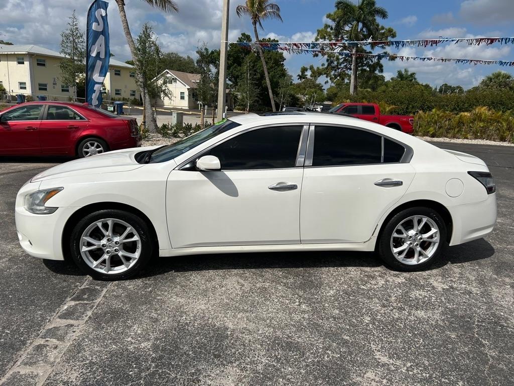 Nissan Maxima  2012