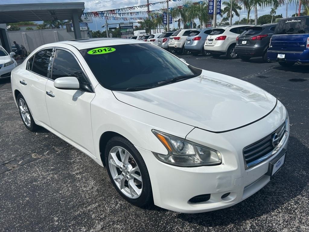 Nissan Maxima  2012