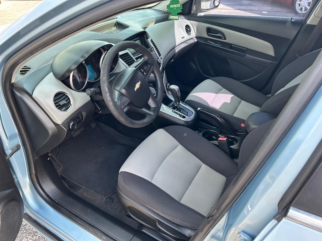 Chevrolet Cruze  2012