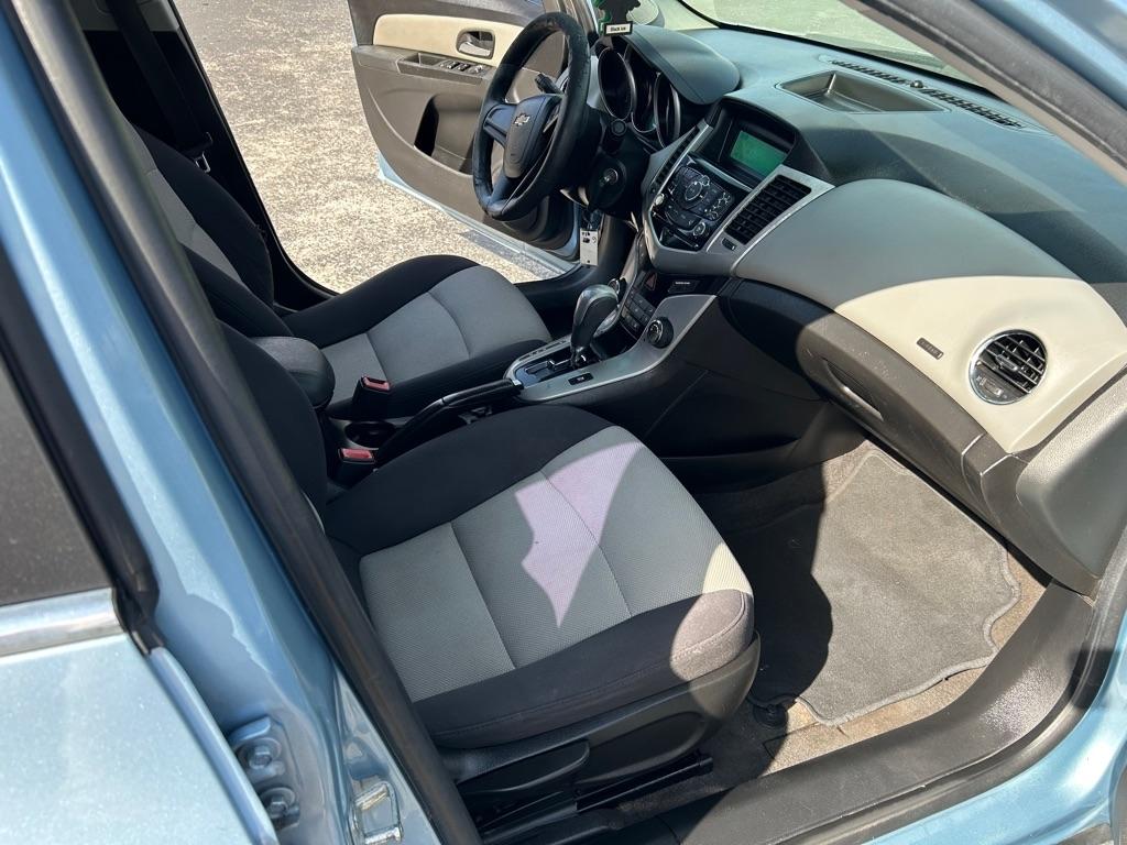 Chevrolet Cruze  2012