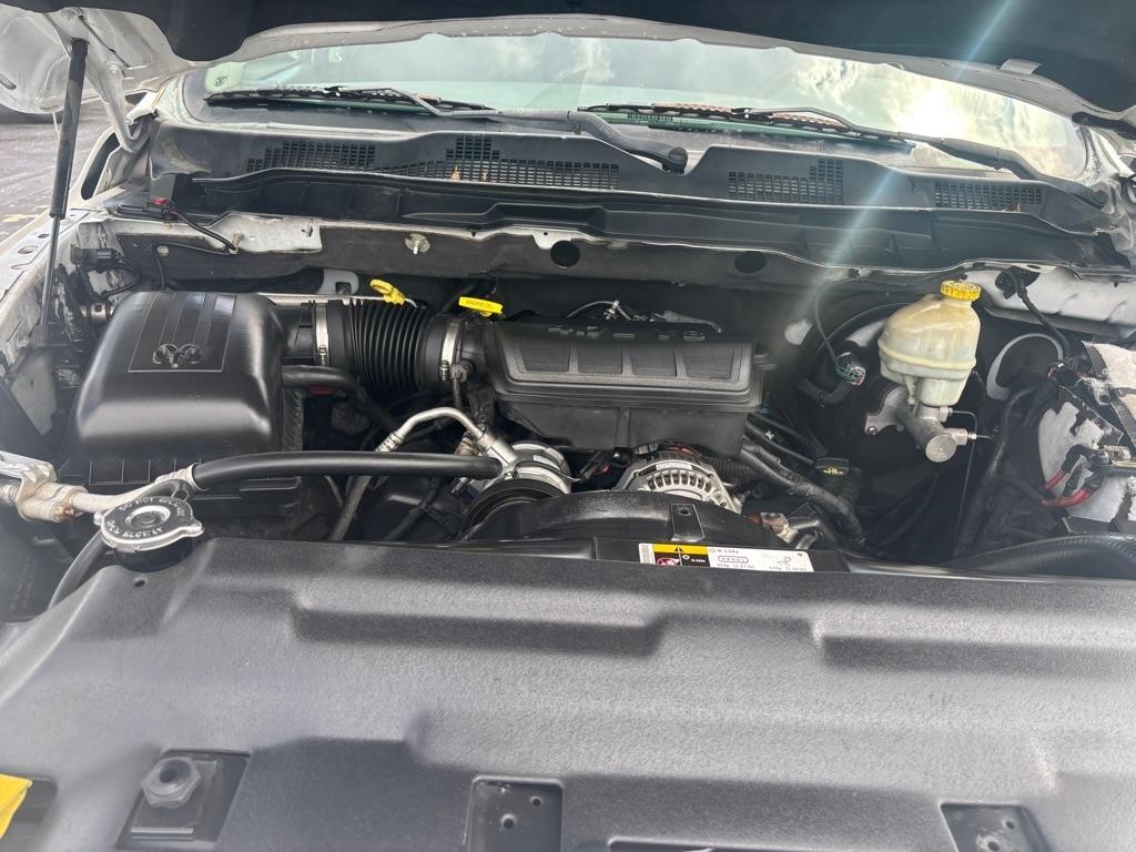 RAM 1500 SLT Quad Cab 2WD 2013